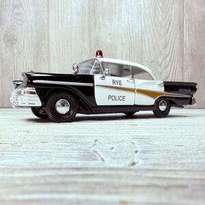 Ford fairlane ARKO Products 1:32 Scale 1958 500 RYE Police Car die cast toy